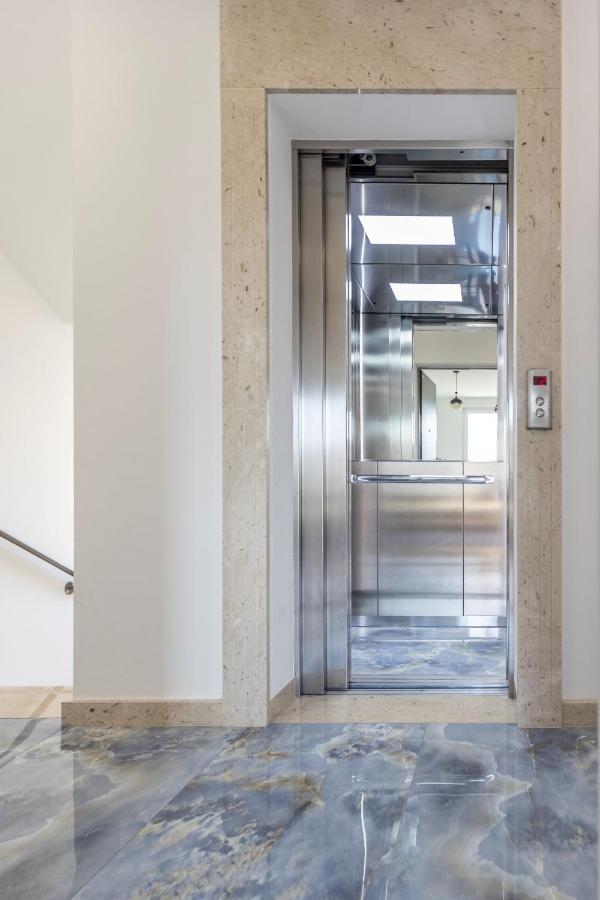 Apartman Lukiana*** Διαμέρισμα Σπλιτ Εξωτερικό φωτογραφία