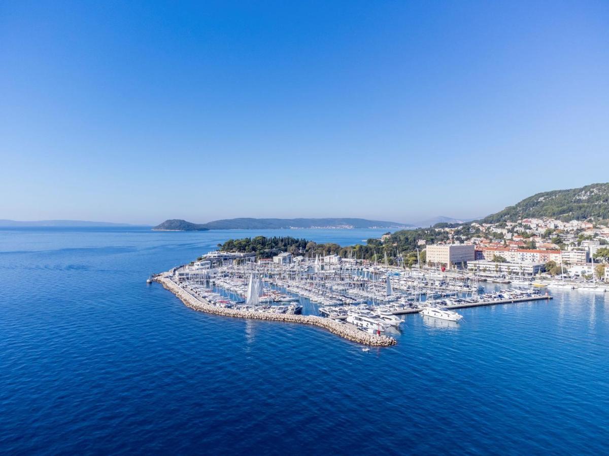 Apartman Lukiana*** Διαμέρισμα Σπλιτ Εξωτερικό φωτογραφία